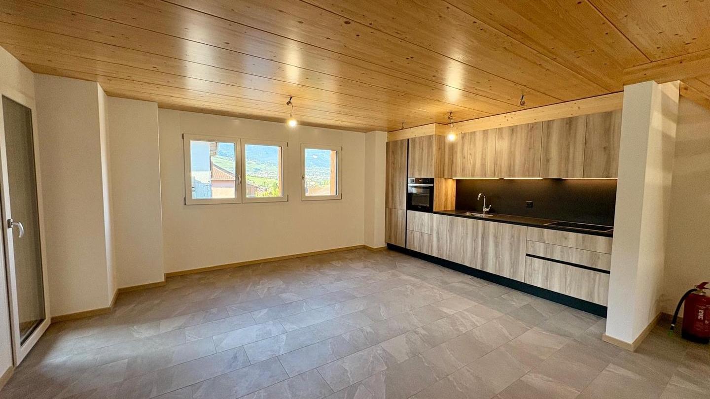 A vendre 3966 Chalais Duplex 3.5 pi&egrave;ce(s)