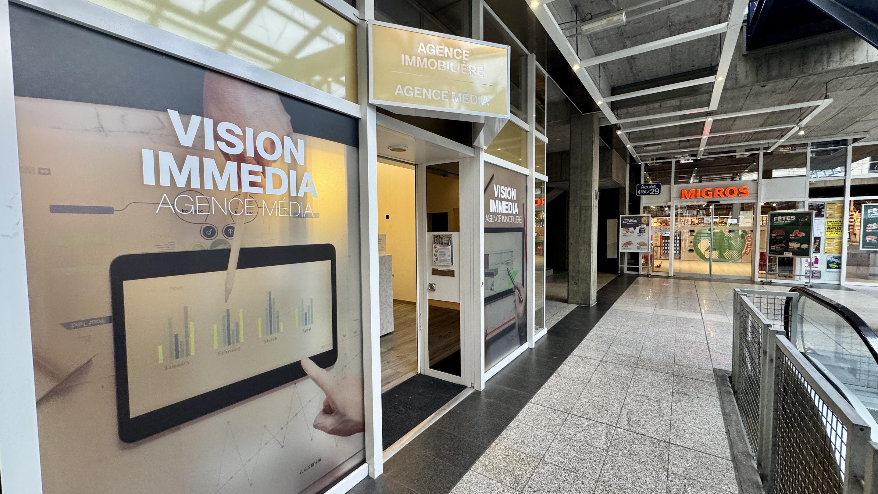 A louer 1950 Sion Commerce 