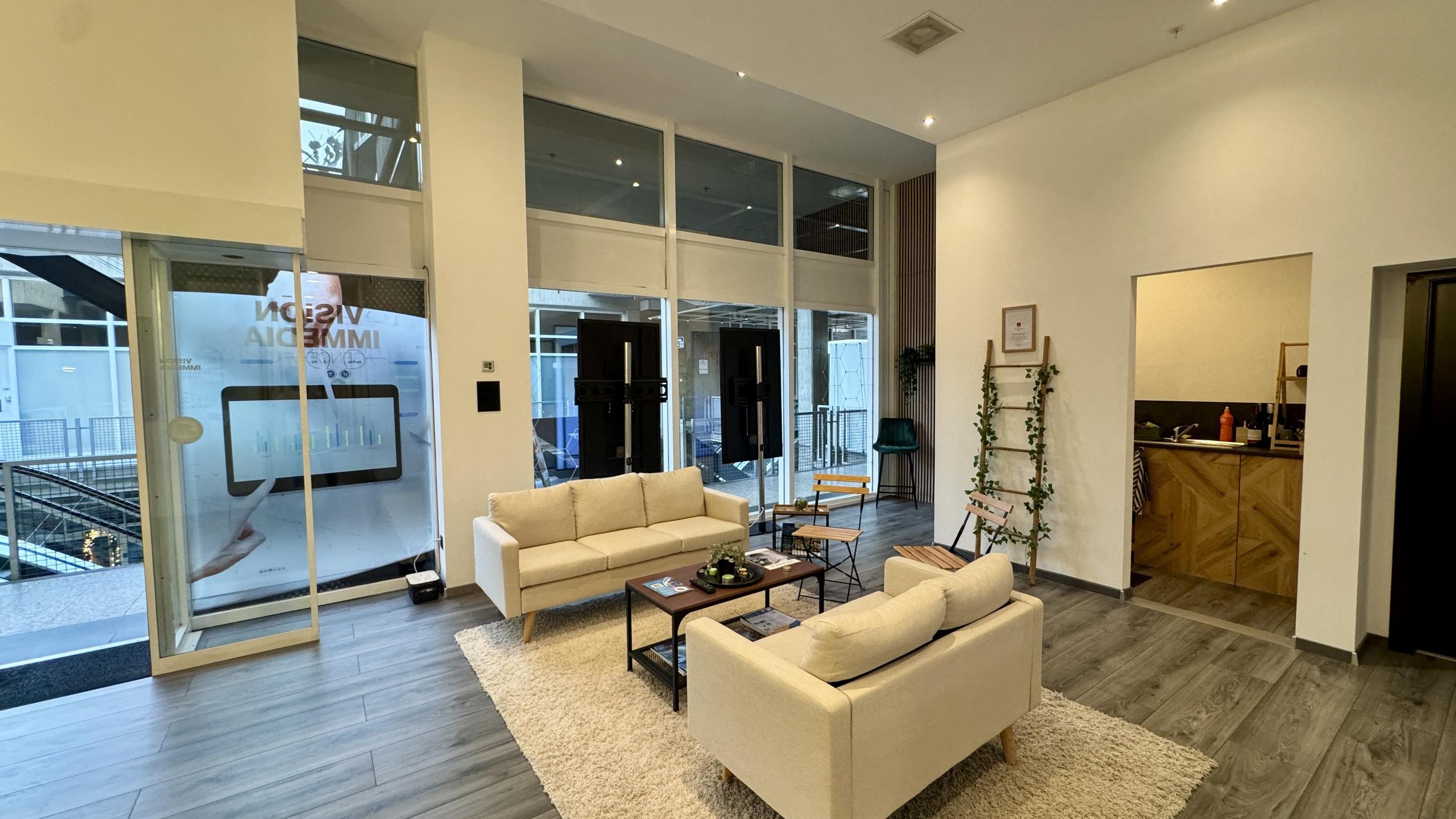 A louer 1950 Sion Commerce 