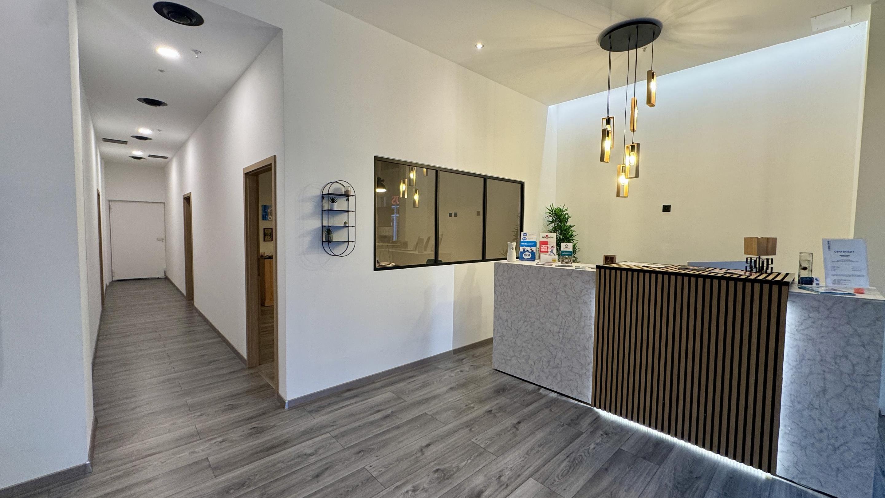 A louer 1950 Sion Commerce 