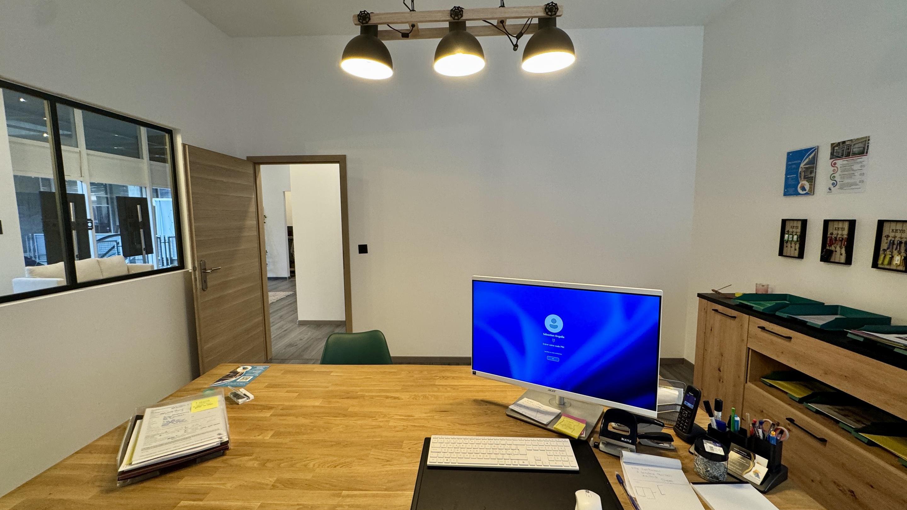 A louer 1950 Sion Commerce 